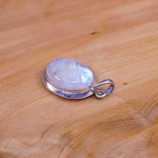 Vintage Sterling 925 Silver Handmade Pendant with oval moonstone