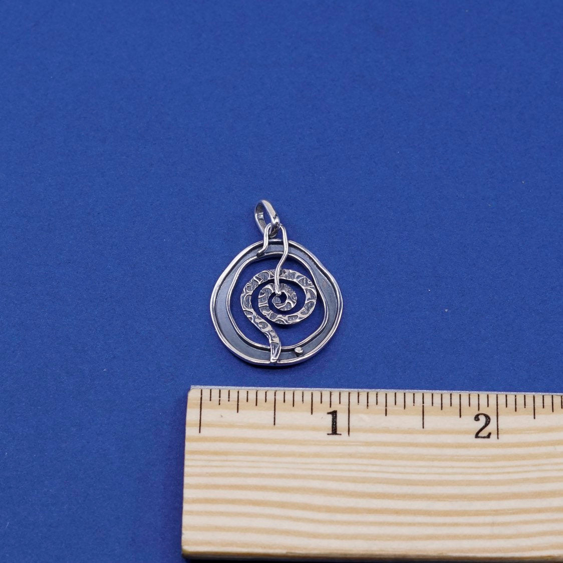 vtg Sterling silver handmade pendant, 925 w/ swirly southwestern style