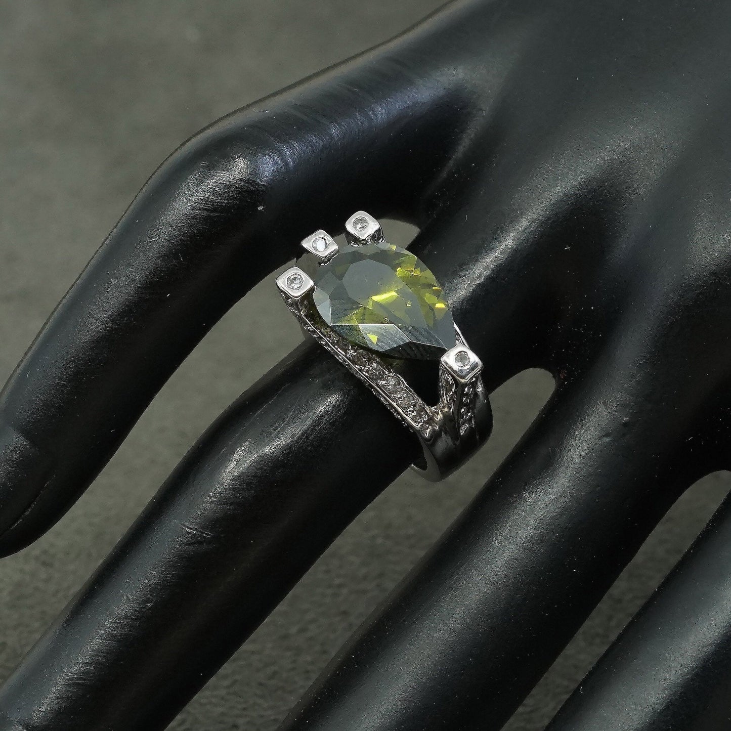sz 5, vtg Sterling silver engagement ring, 925 w/ teardrop peridot N round cx