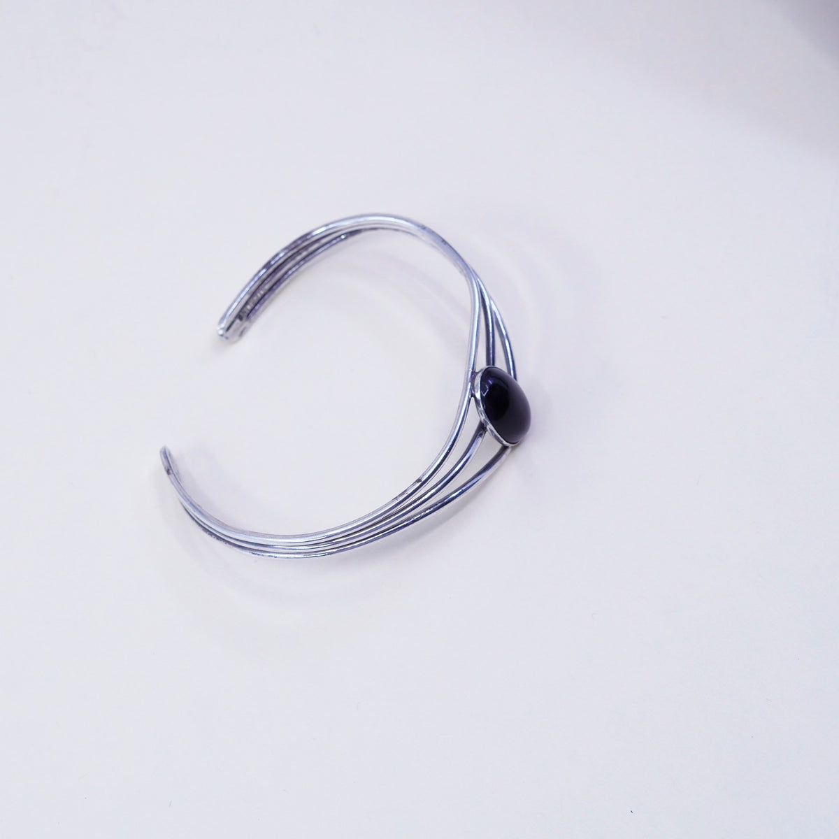6”, vtg Native American sterling silver multi strands cuff bracelet w/ obsidian