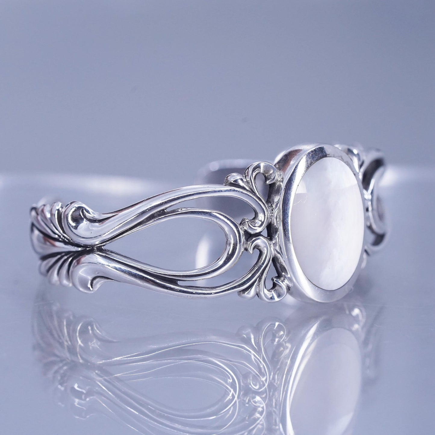 6”, vintage Kabana Sterling 925 silver bracelet, cuff with oval mother of pearl