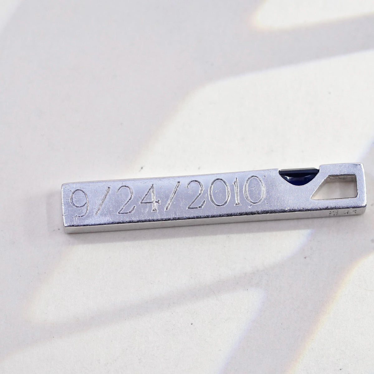 Vintage 3D sterling 925 silver 3D bar w/ sapphire pendant engraved name Andrew