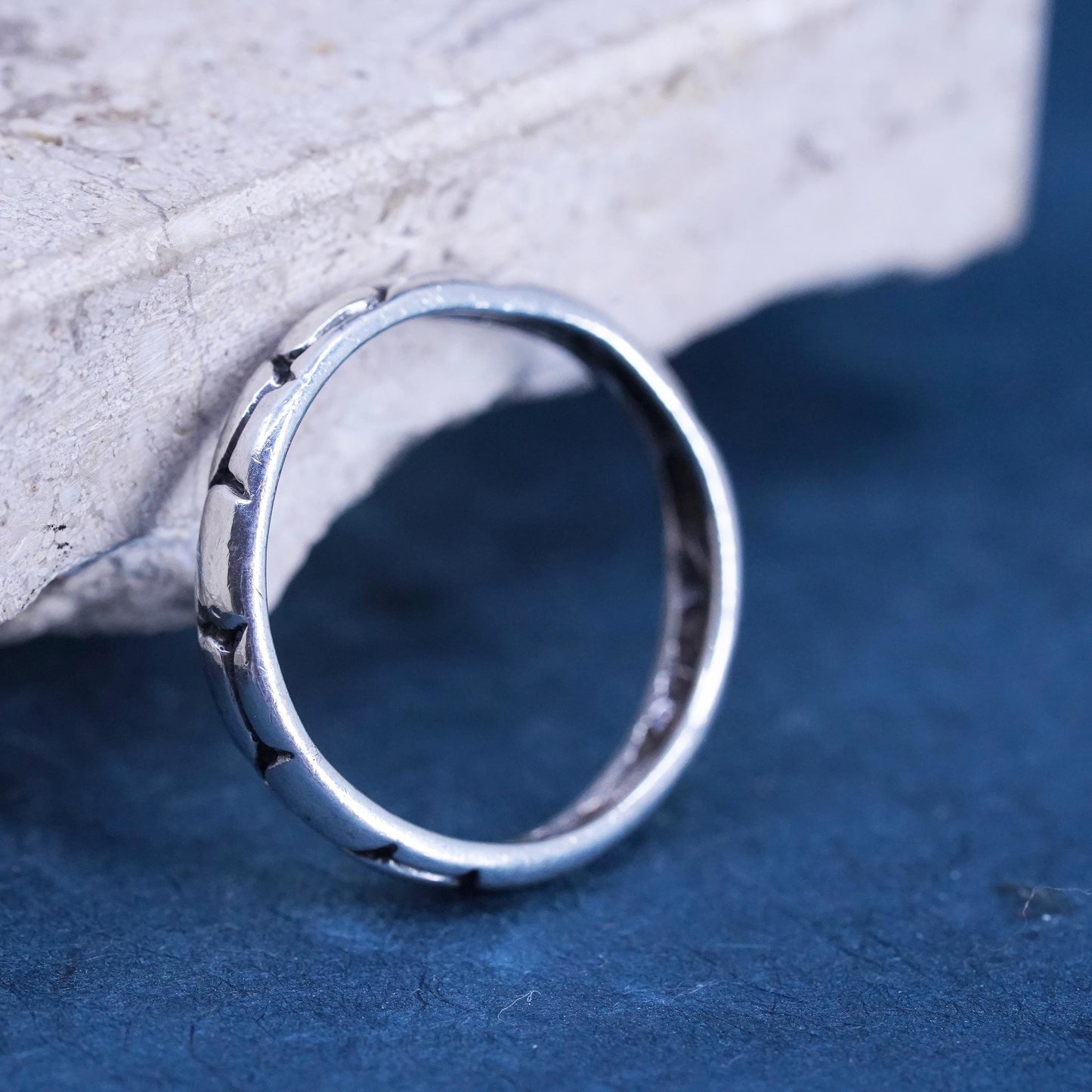 Size 8, vintage Sterling silver ring, southwestern textured 925 stackable band