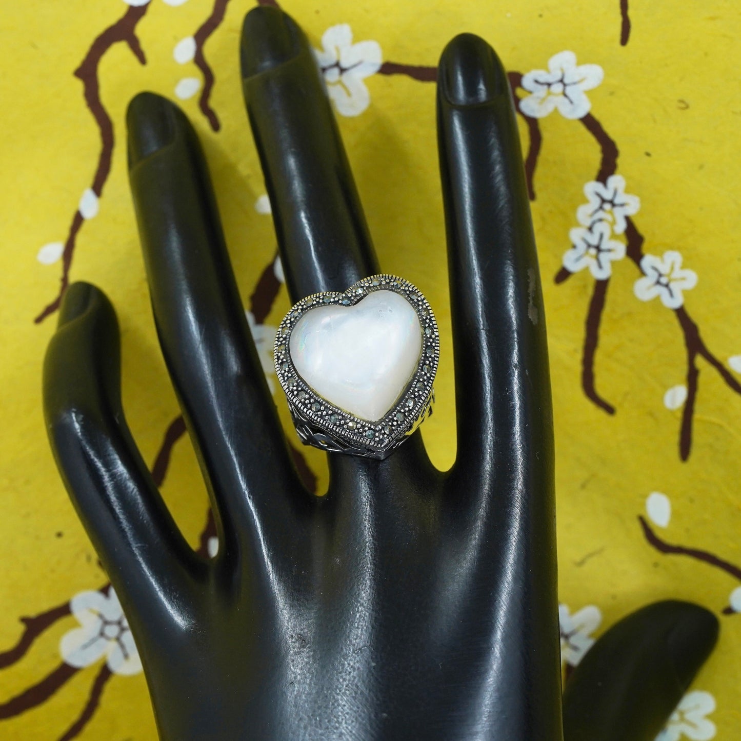 Size 6.5, Sterling 925 silver handmade ring with heart moonstone and marcasite