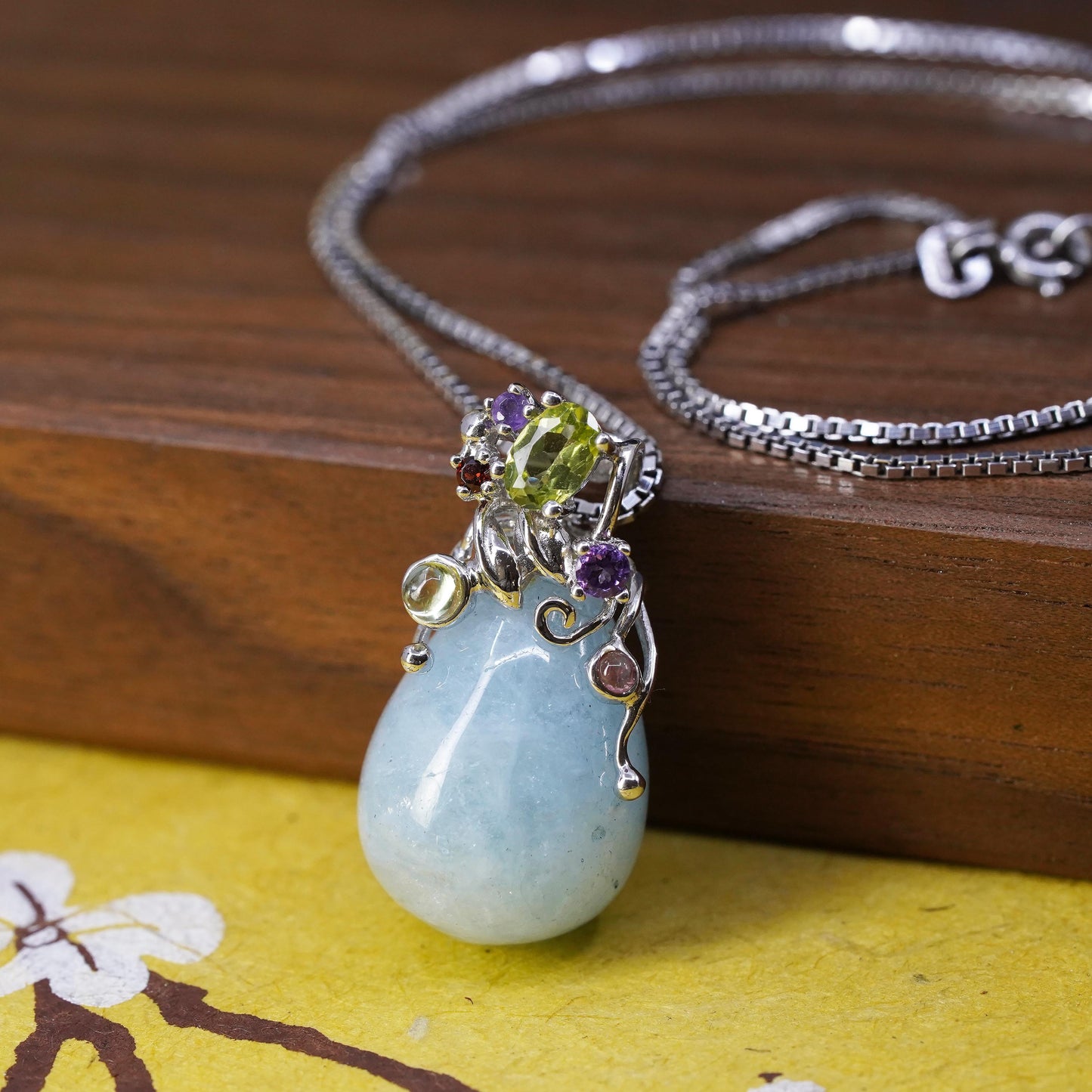 18", Sterling silver 925 necklace, box chain teardrop jade pendant peridot