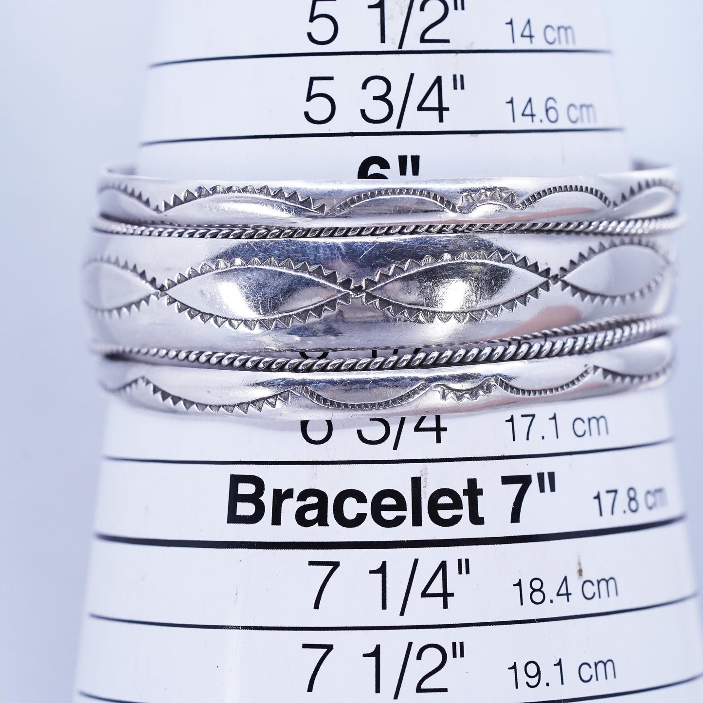 7.25”, Native American Tahe Navajo Sterling 925 silver bracelet, rocker cuff