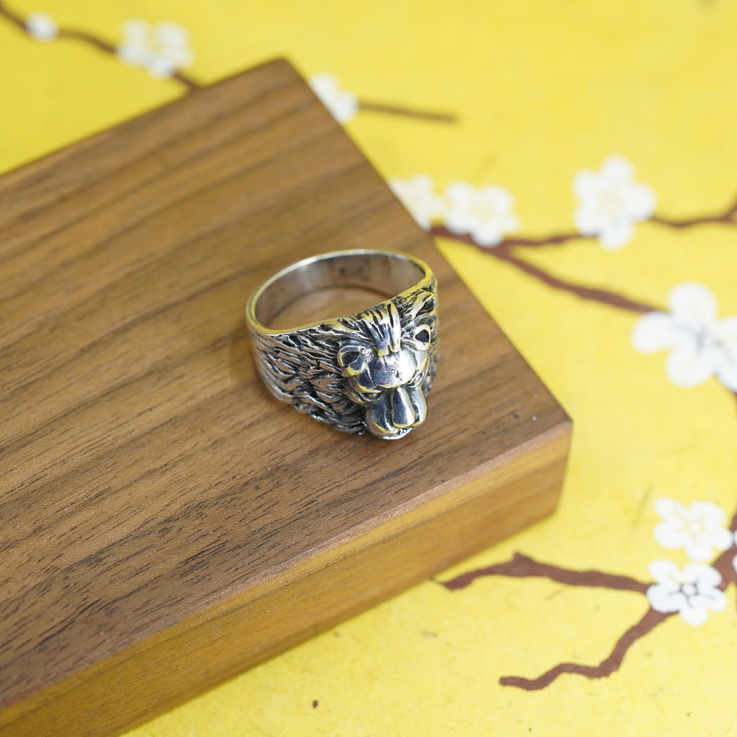 Size 11.25, Vintage Sterling Silver Handmade ring, Viking 925 lion head band