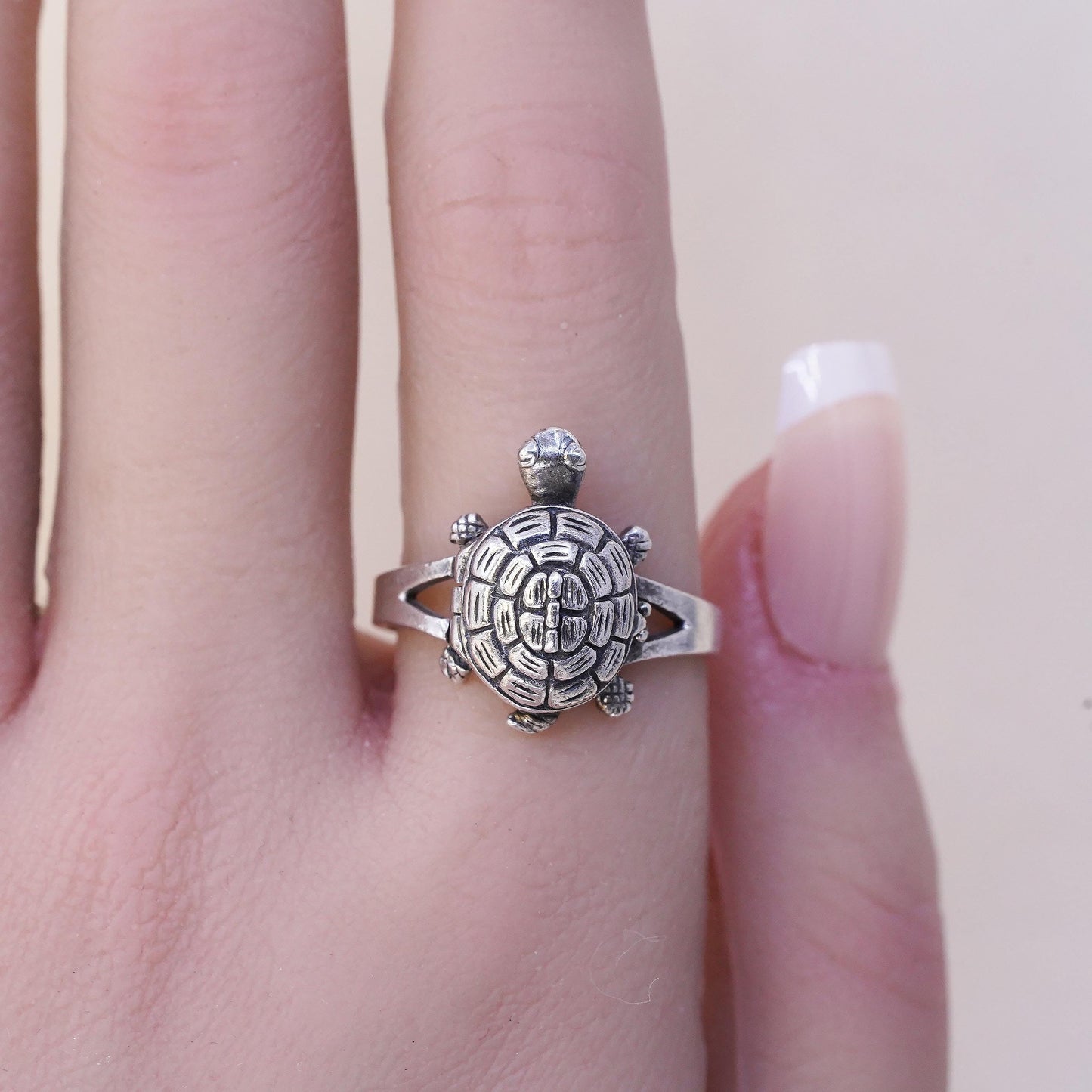 Size 9, Vintage 925 sterling silver handmade turtle longevity ring