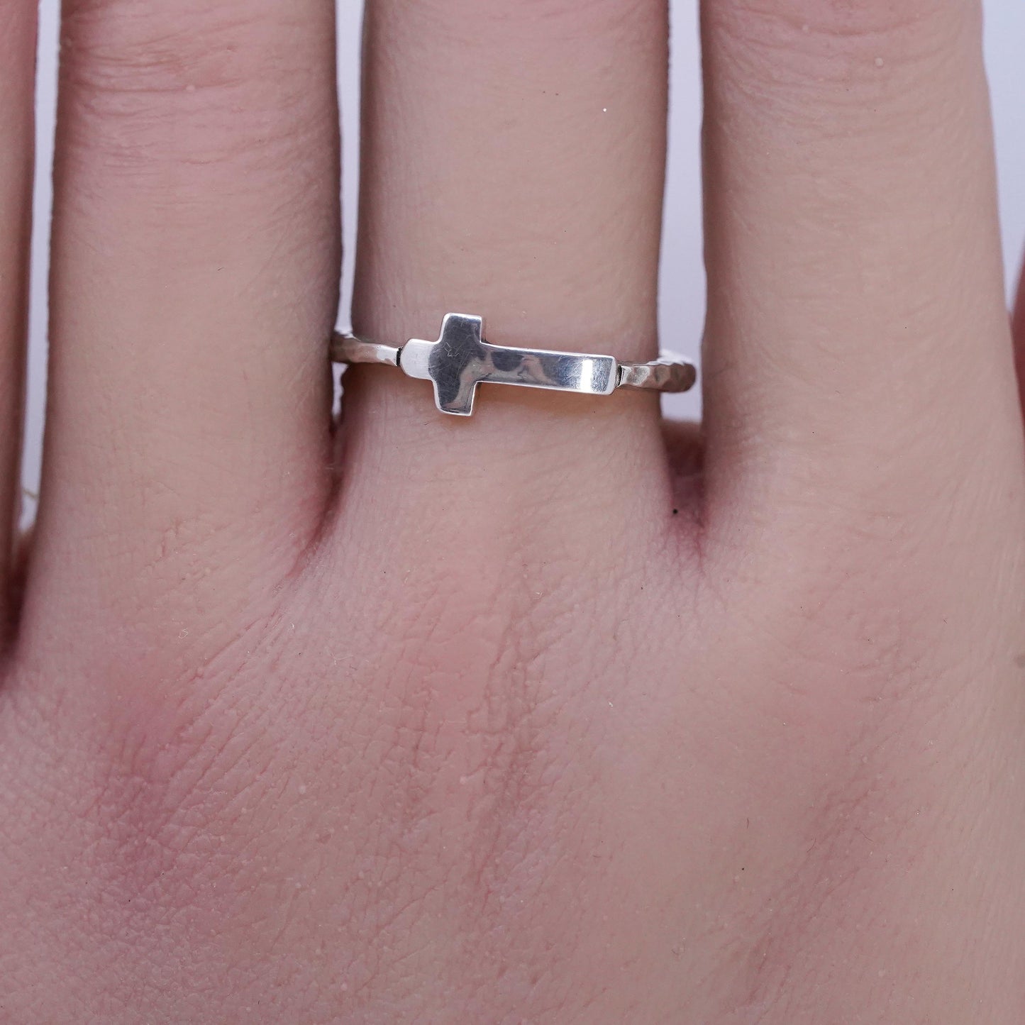 size 8, Silpada Sterling Silver R2292 Simplex Cross Band Ring 925
