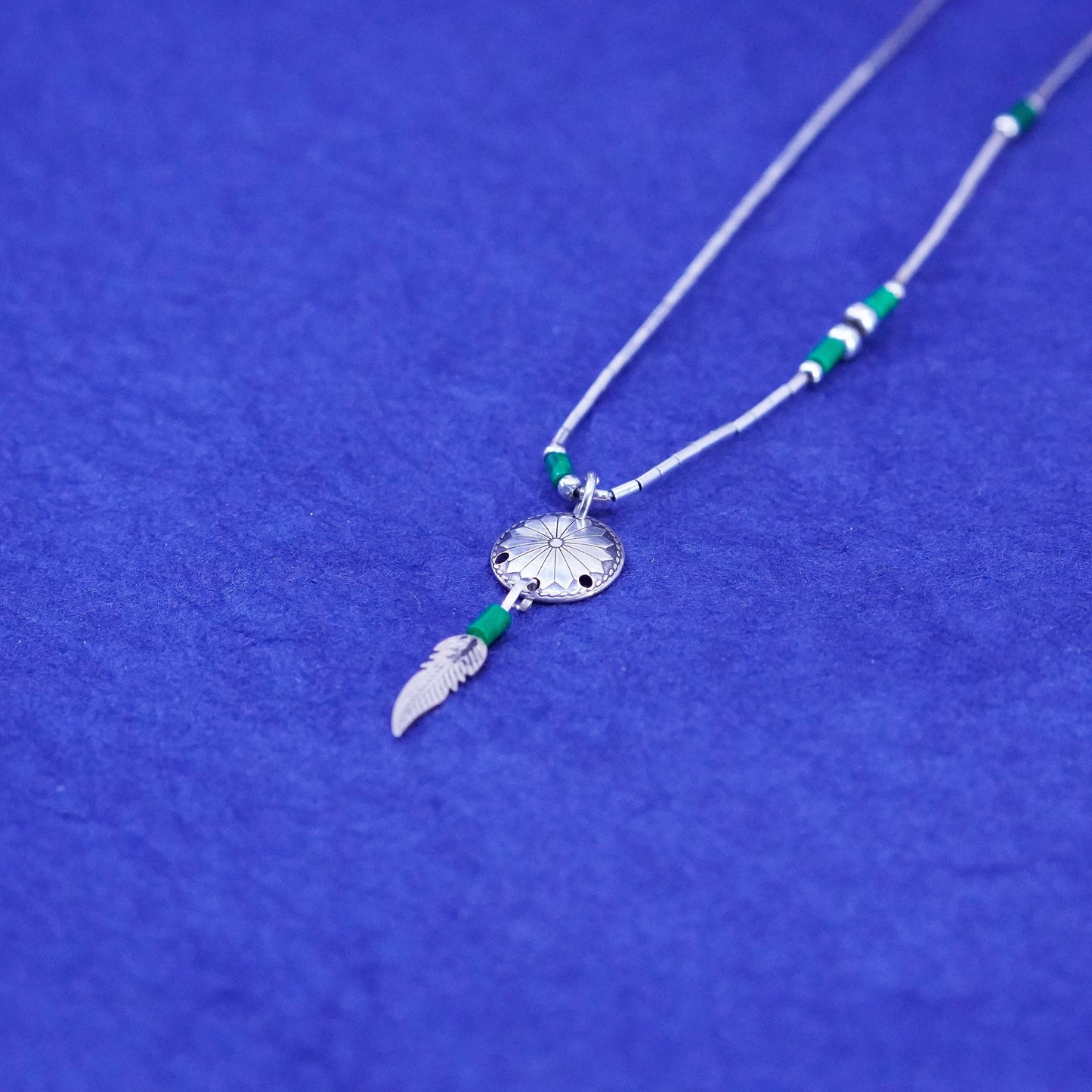 16”, Native American Navajo Sterling 925 liquid silver chain turquoise feather