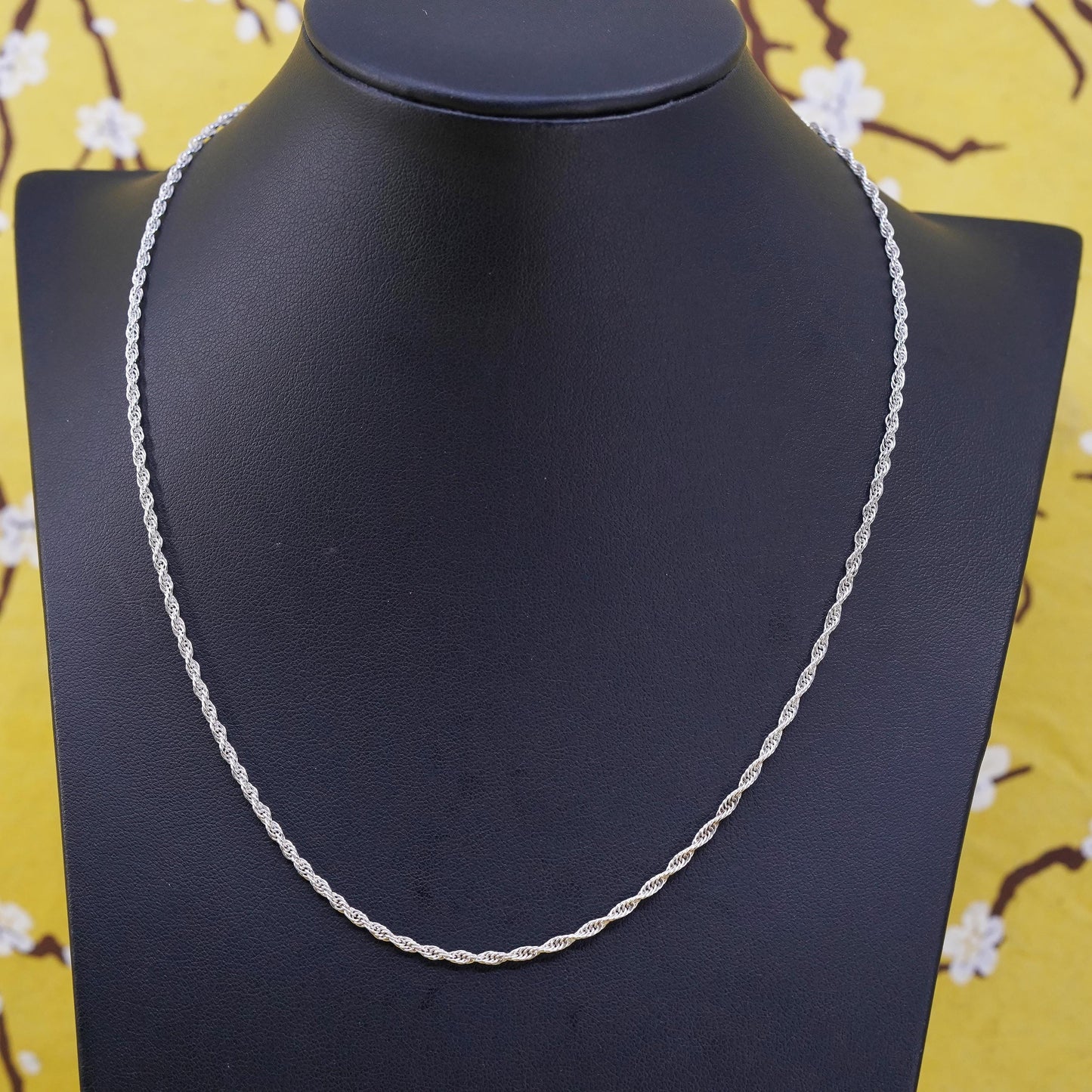 18", vintage IBB Sterling silver necklace, Italian 925 Singapore rope chain