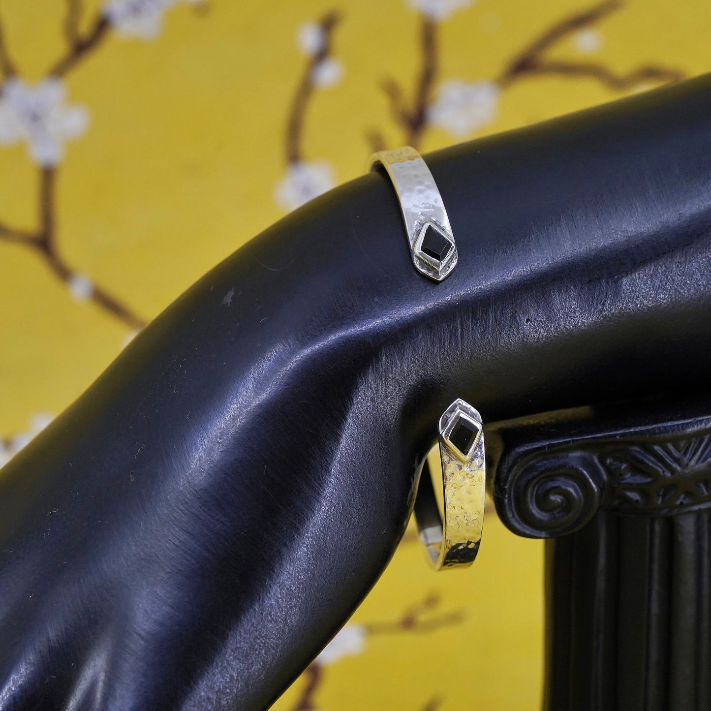 6", SILPADA Sterling Silver Black Onyx Hammered handmade Open Cuff Bracelet