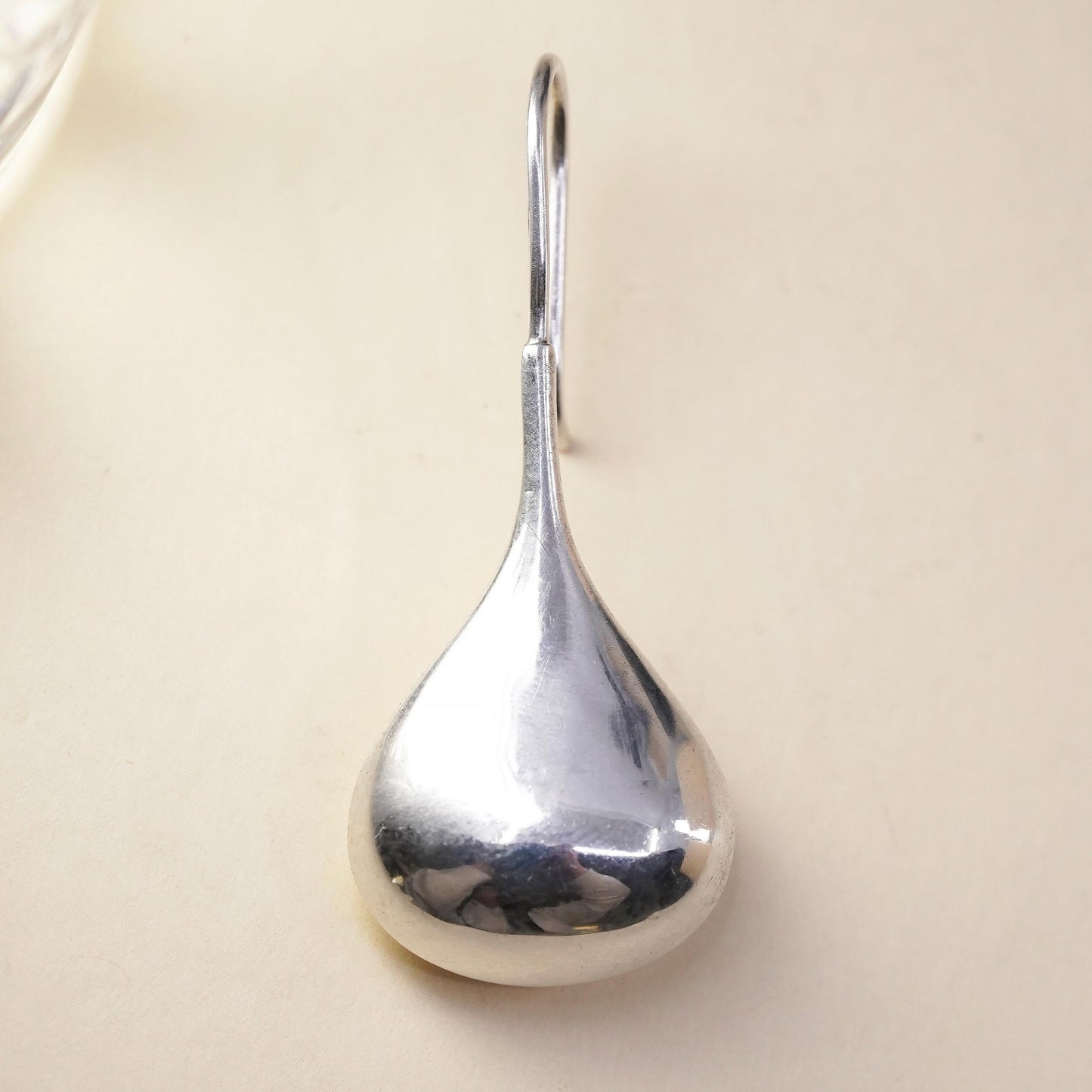 vintage modernist sterling silver 925 handmade single teardrop earring