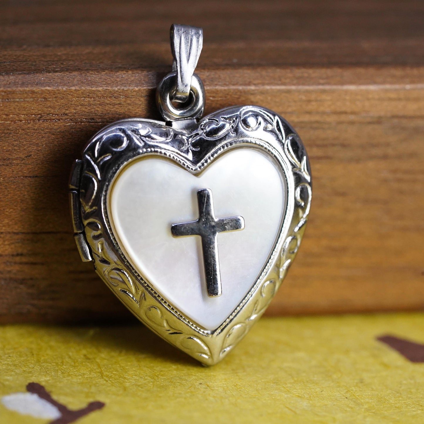 VTG Sterling silver pendant, 925 heart photo locket cross and mother of pearl