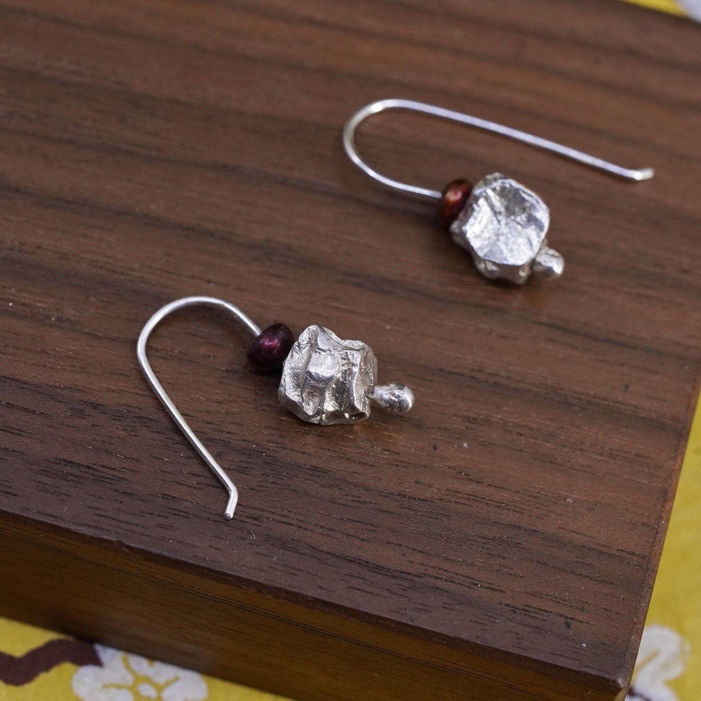 Vintage Sterling 925 silver handmade earrings dangles with nugget black pearl