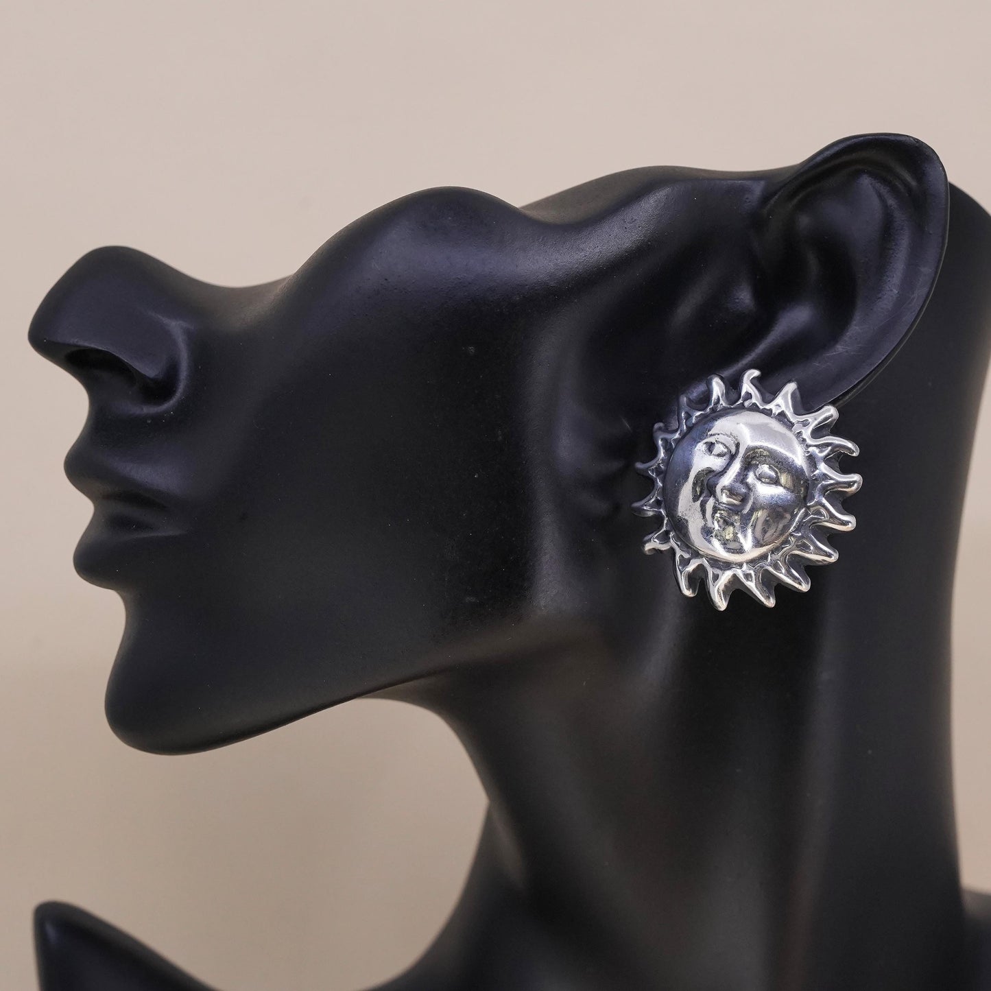 VTG Mexico sterling silver handmade single earring, 925 silver sun face clip on