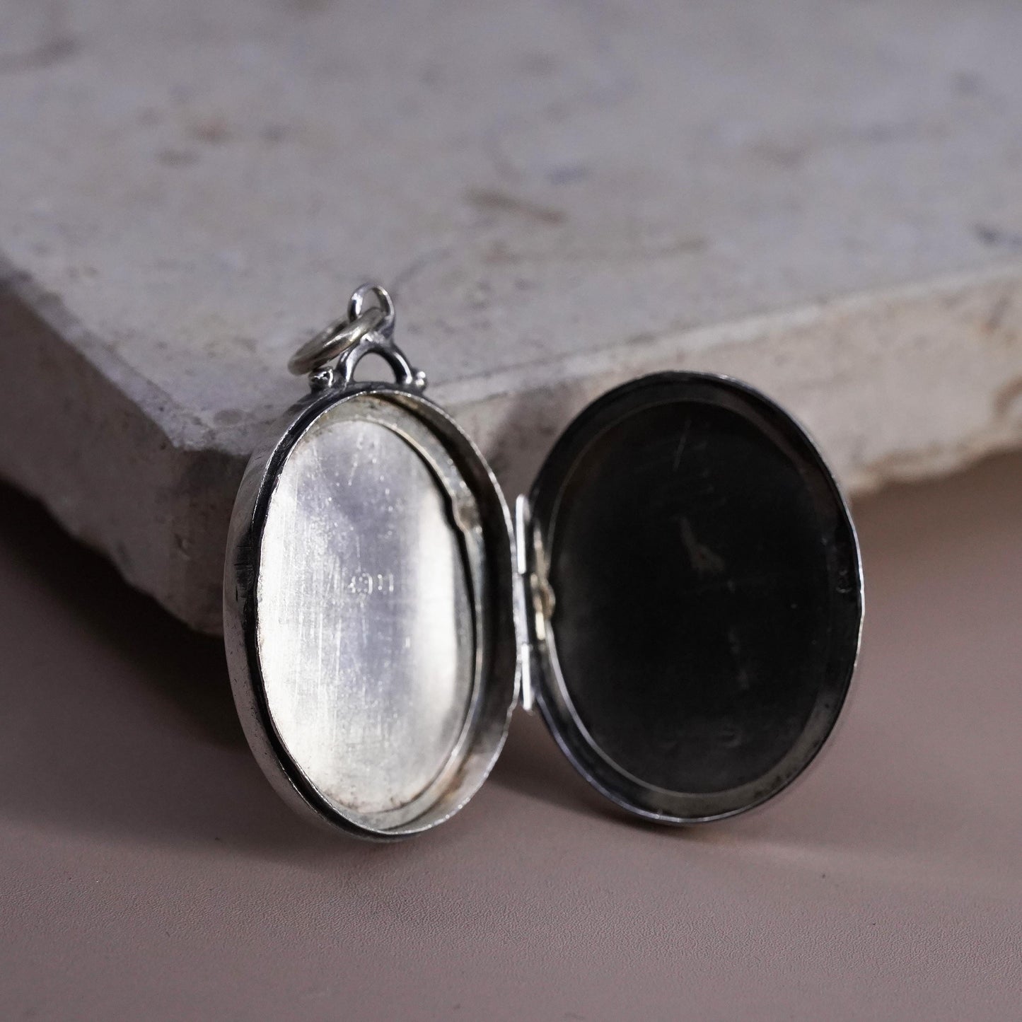 Vintage Sterling silver handmade pendant, 925 oval photo locket with swirly