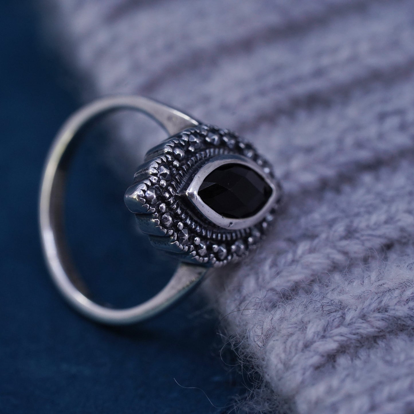 Size 5, vintage Sterling 925 silver handmade ring band with black onyx