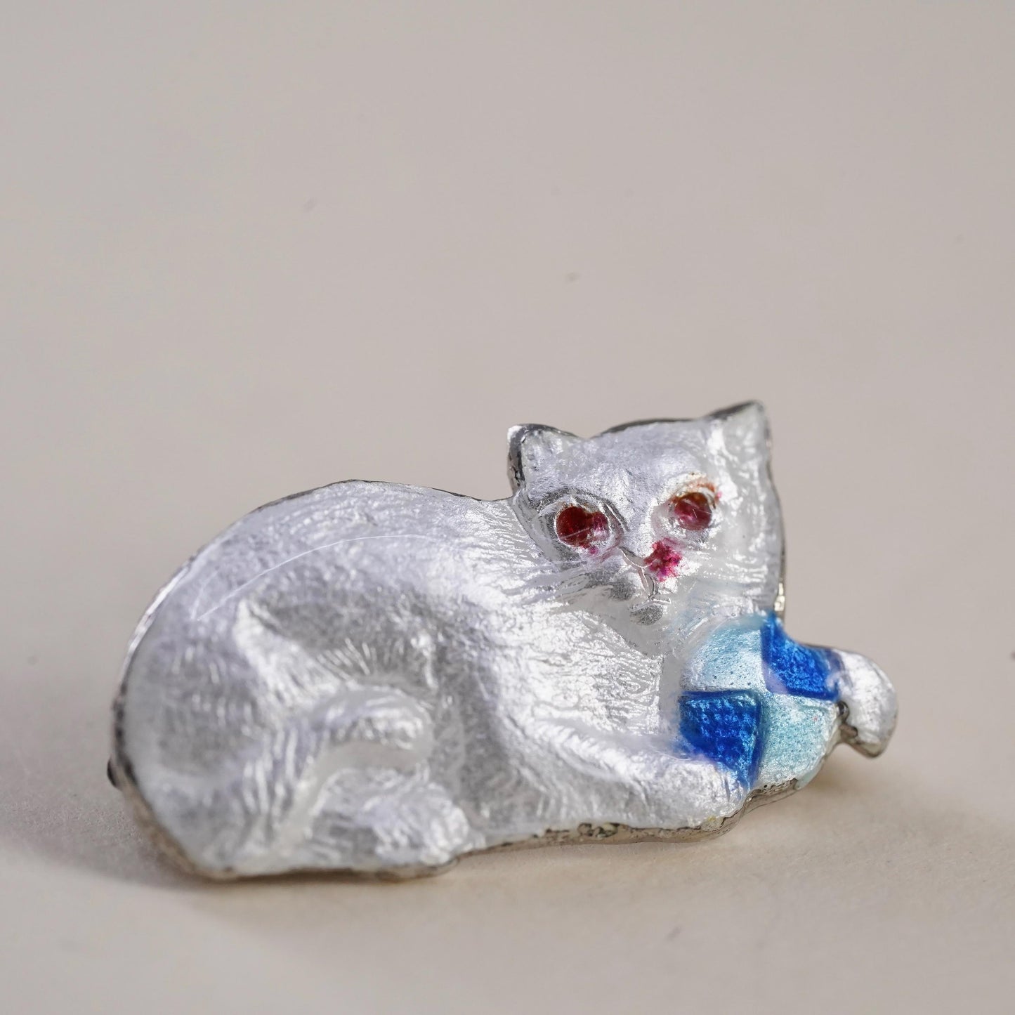 Vintage Sterling silver handmade brooch, 925 enamel white cat pin