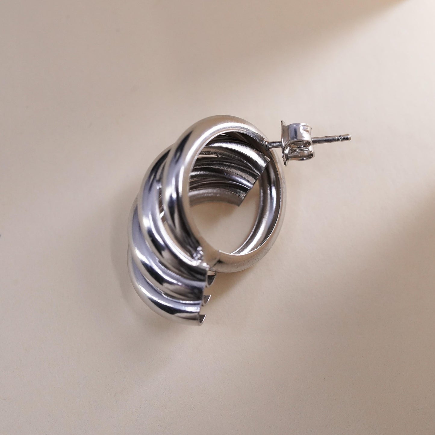 Vintage Mexican handmade single earring. Sterling 925 silver huggie stud