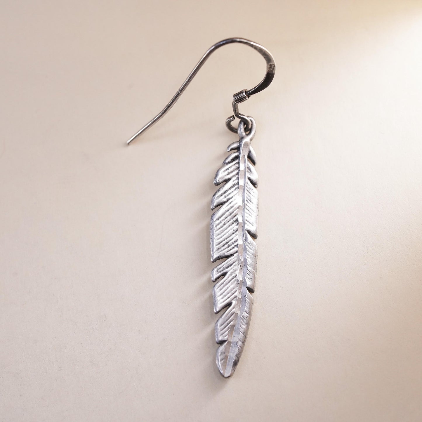 Vintage southwestern 925 Silver Vintage feather Dangle single earring