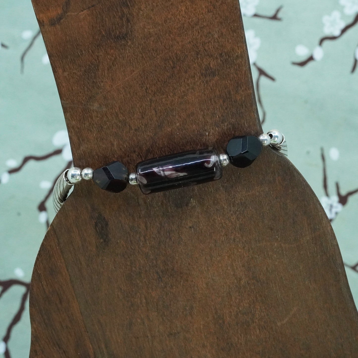 7”, vintage Sterling silver handmade bracelet, 925 curved bar with glass