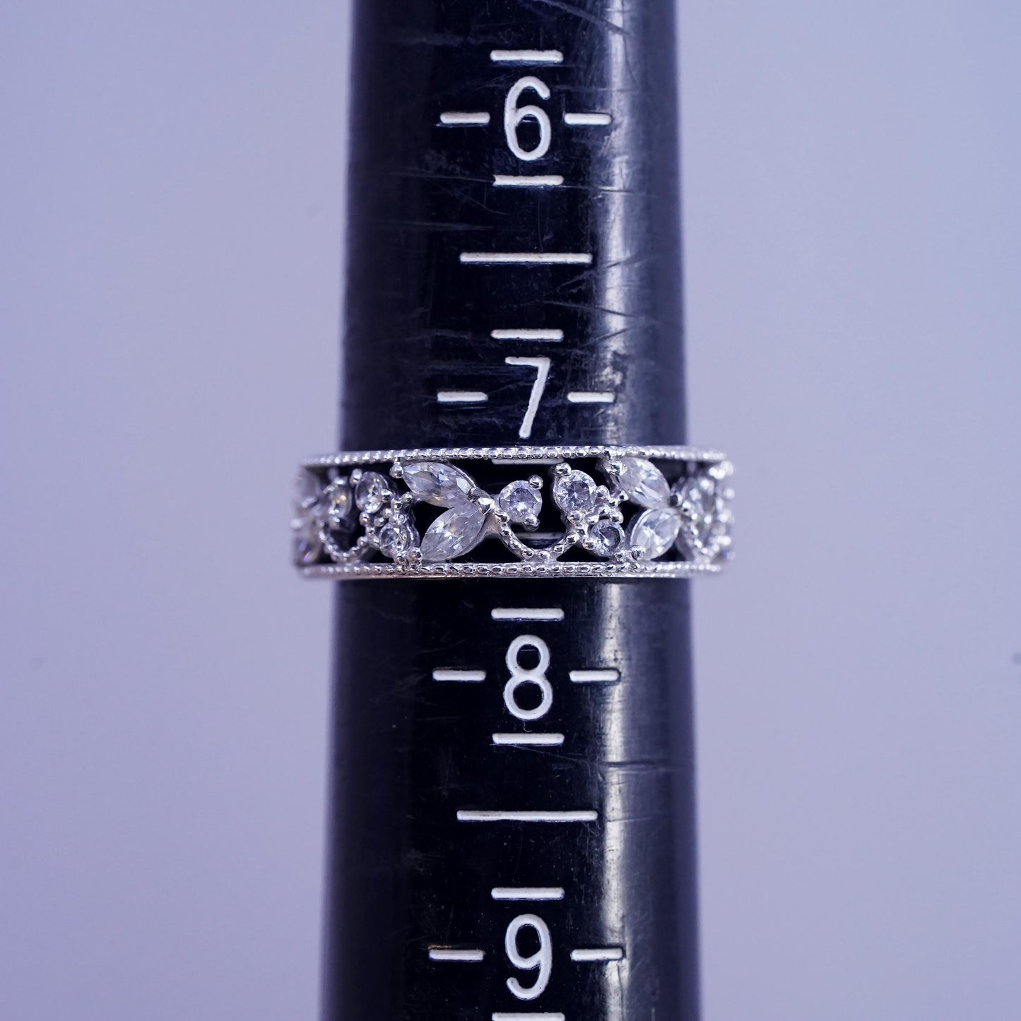 Size 7.25, sterling silver ring with cluster Cz, band, perfect gift Christmas