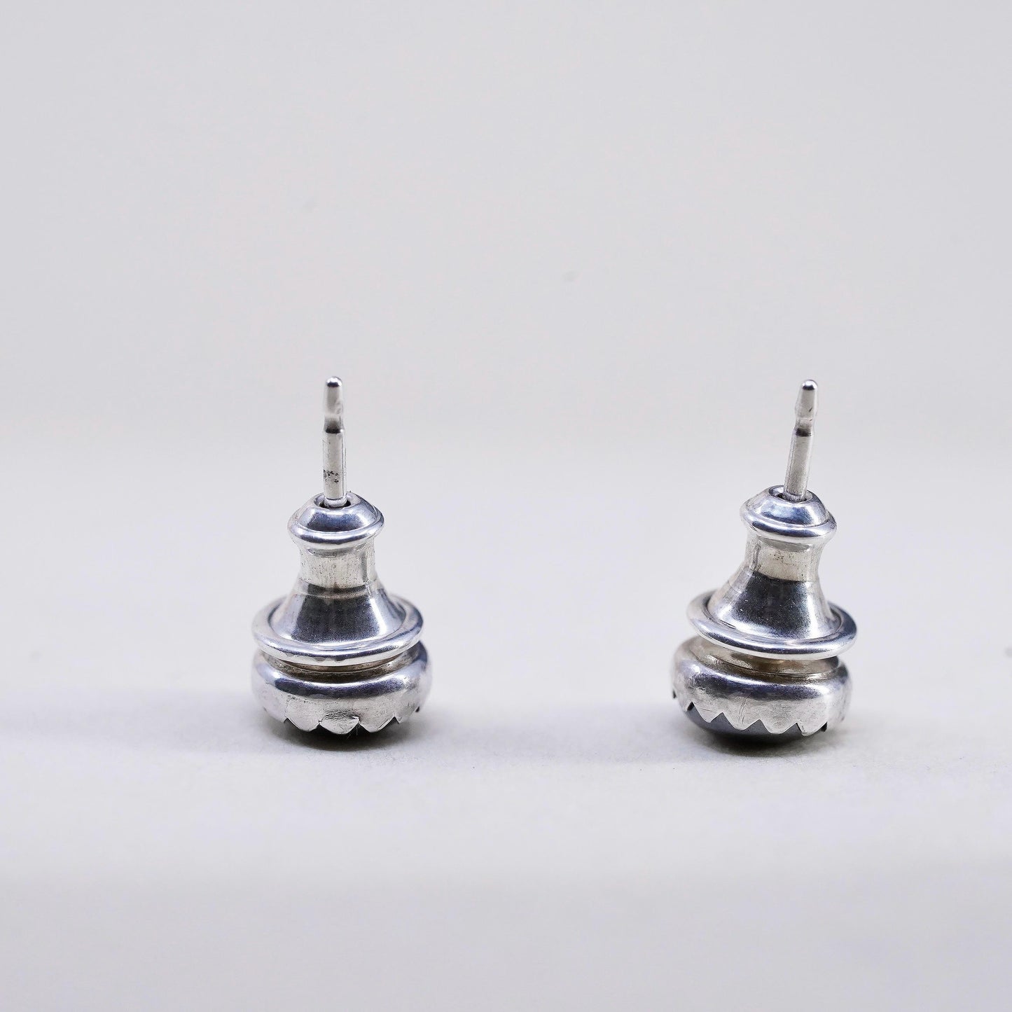 Vintage southwestern sterling 925 silver Handmade studs hematite inlay earrings