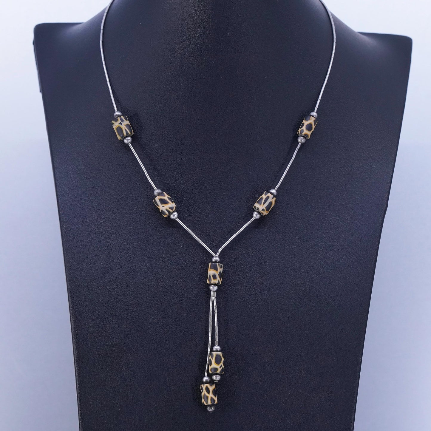 16”, Native American Sterling 925 liquid silver necklace with Jasper pendant