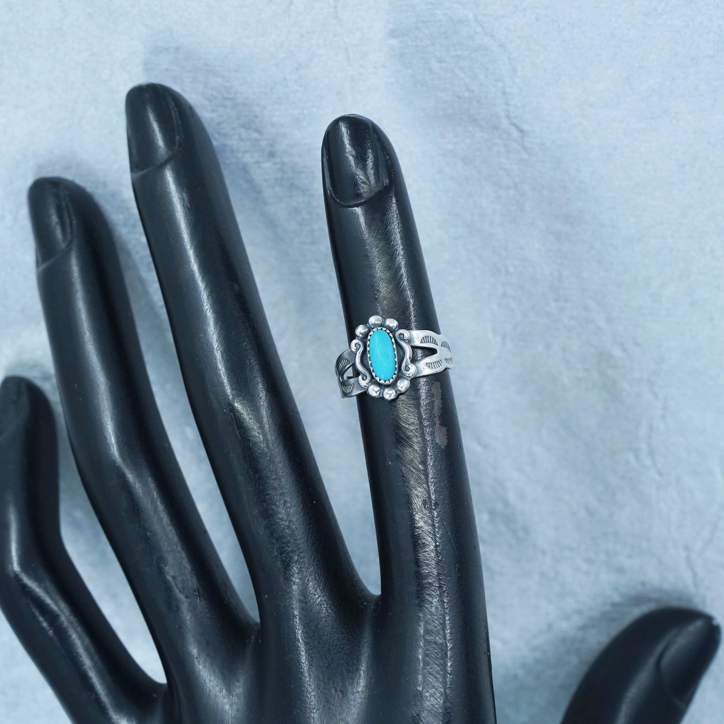Size 3, Native American navajo Bell trading Sterling 925 silver ring turquoise