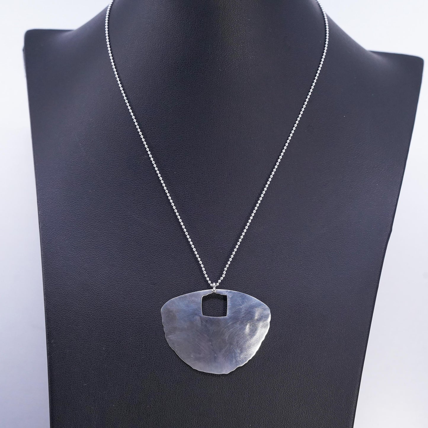 16", Vintage Silpada Sterling 925 Silver Hammered Big Dreamer Necklace N2727
