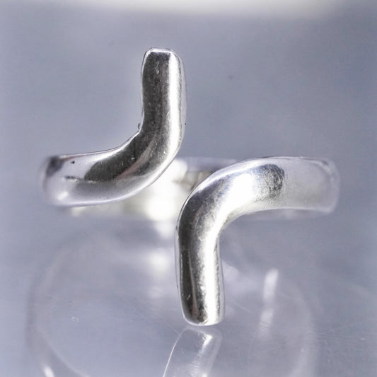 Size 9, vintage Mexican southwestern Sterling 925 silver ring, wrap cross band