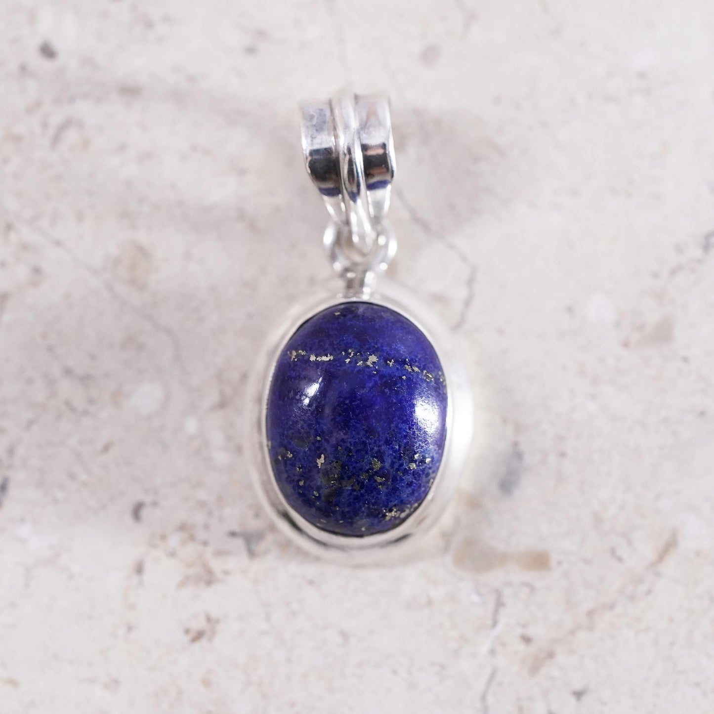 Vintage sterling 925 silver handmade pendant with oval shaped lapis lazuli