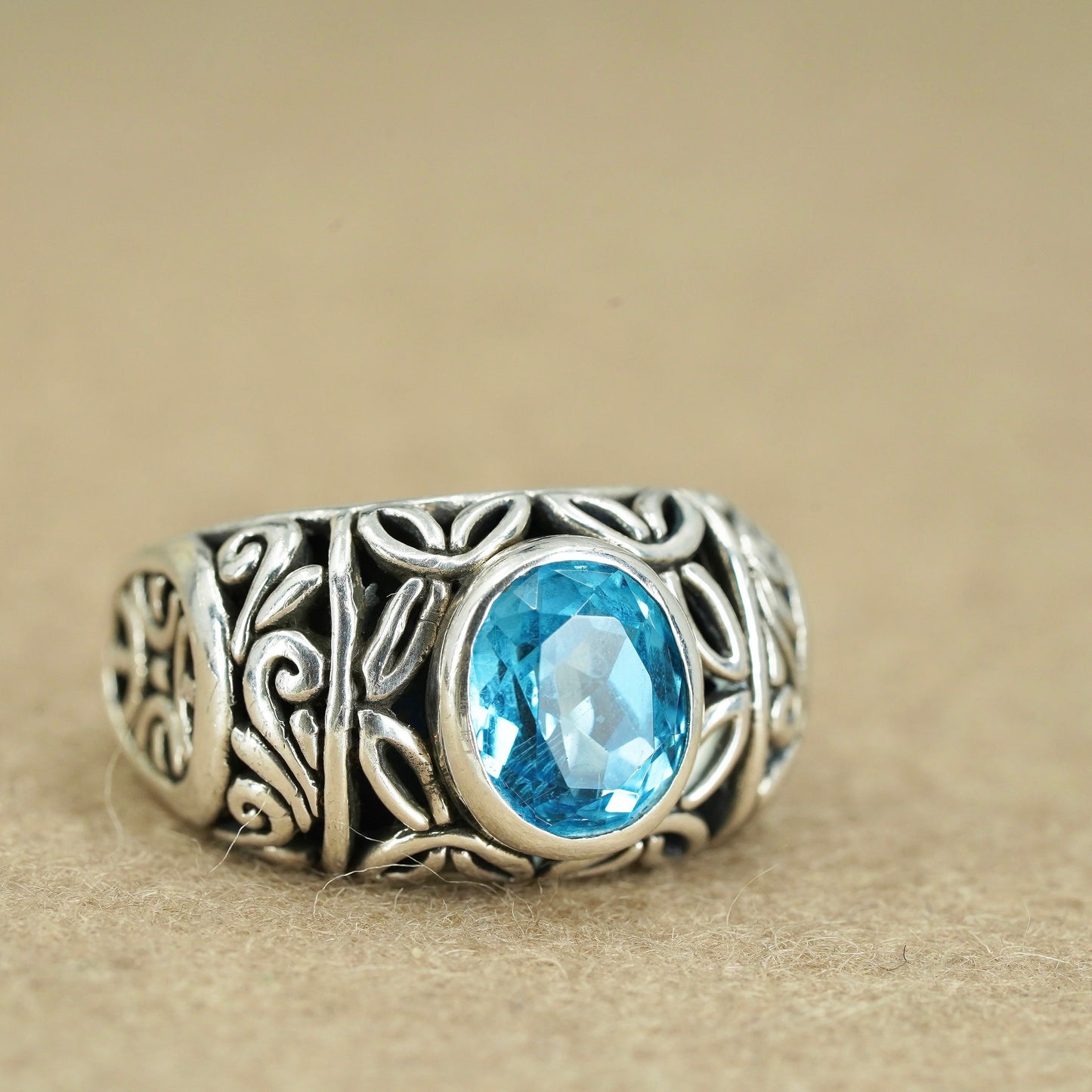 Size 9, vintage Samuel Benham BJC Sterling 925 silver band ring with blue topaz