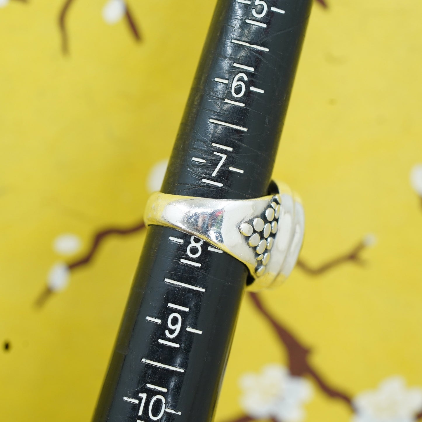 Size 7.5, vintage Sterling 925 silver handmade ring with amethyst bead textures