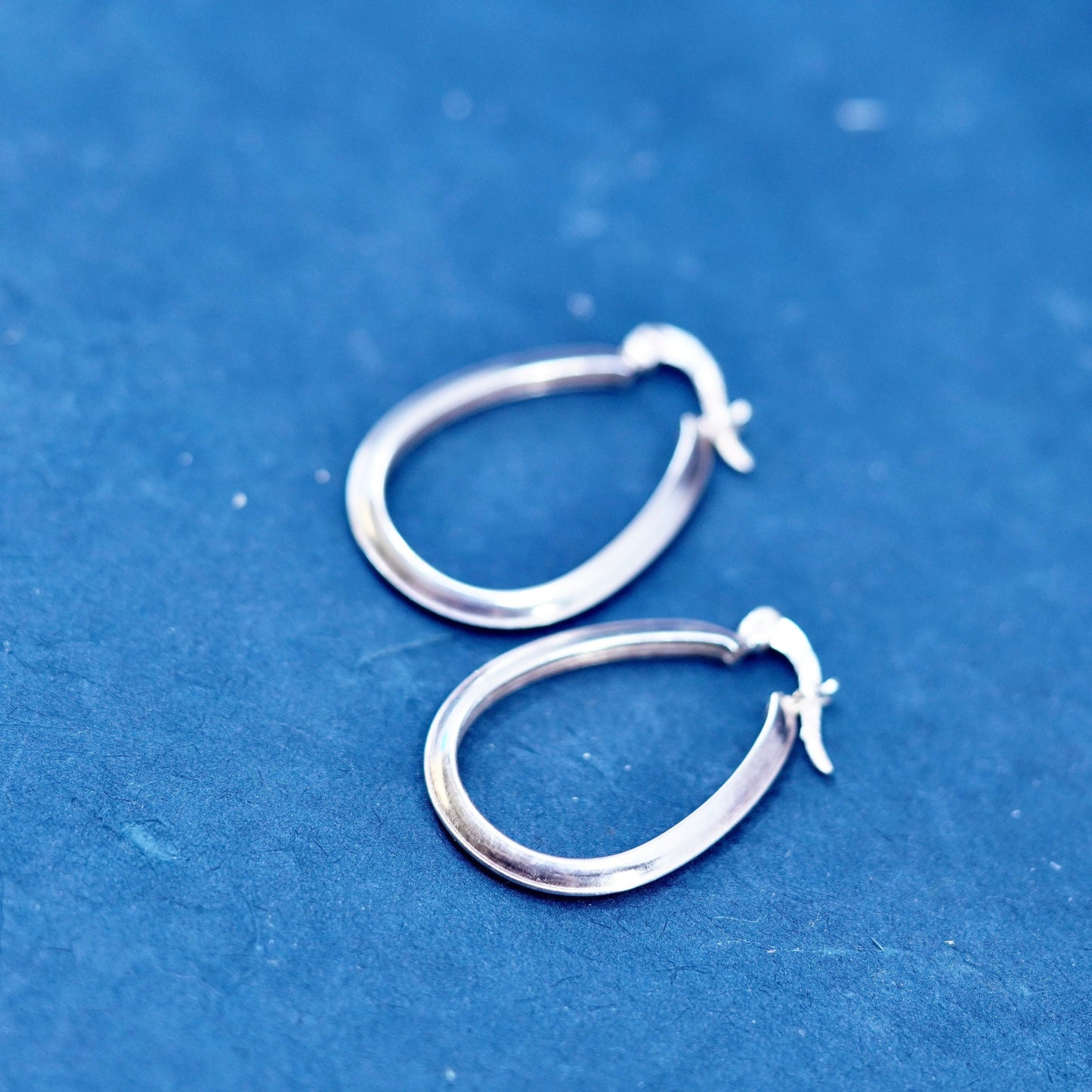 1”, vintage Sterling silver handmade earrings, ribbed 925 oval hoops, huggie