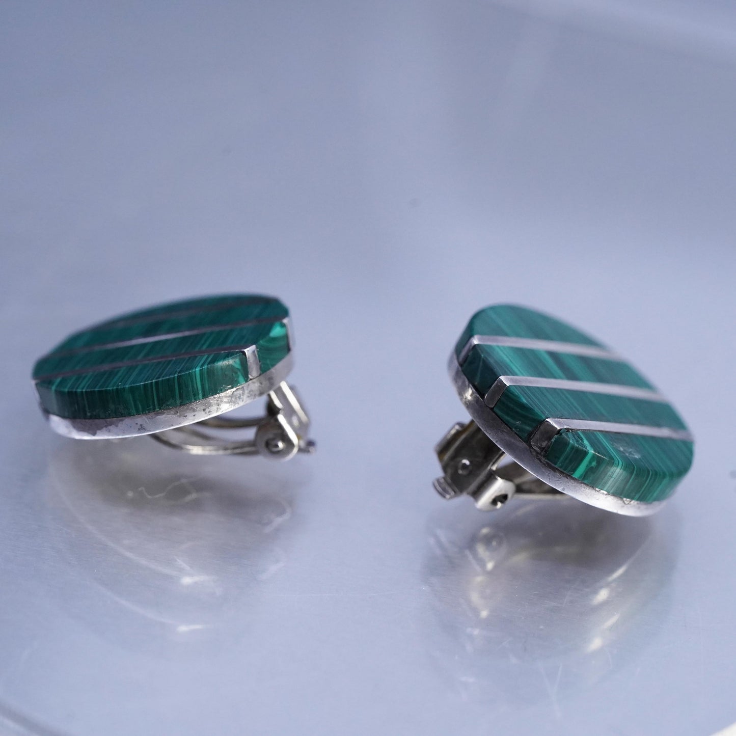 Vintage Mexican 925 silver handmade earrings, circle clip on malachite inlay