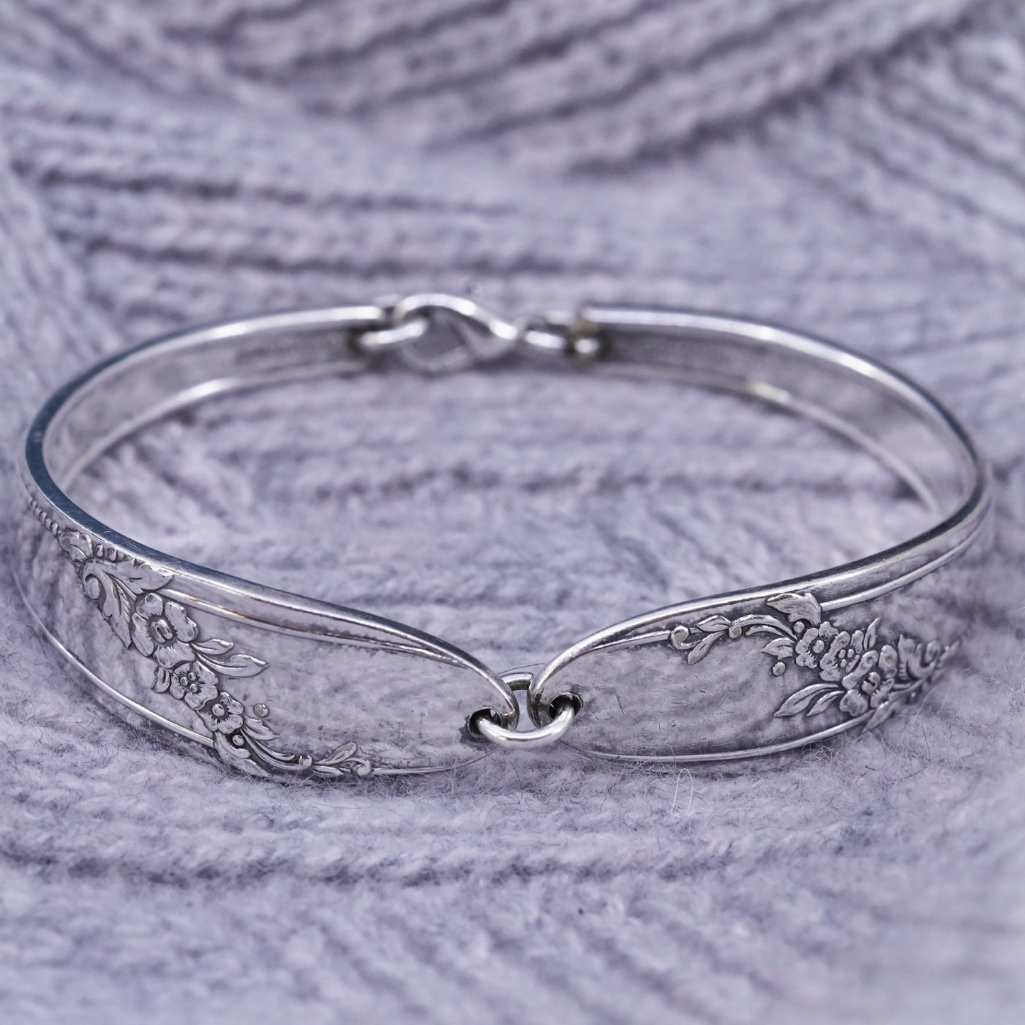 7.5” vintage Silver Tone spoon bracelet, stamped community on the spoon
