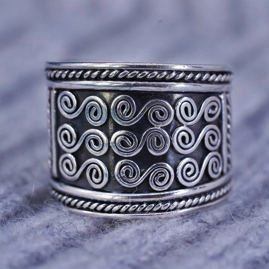 Size 5.5, vintage Sterling silver handmade ring, 925 wide swirly sprial band