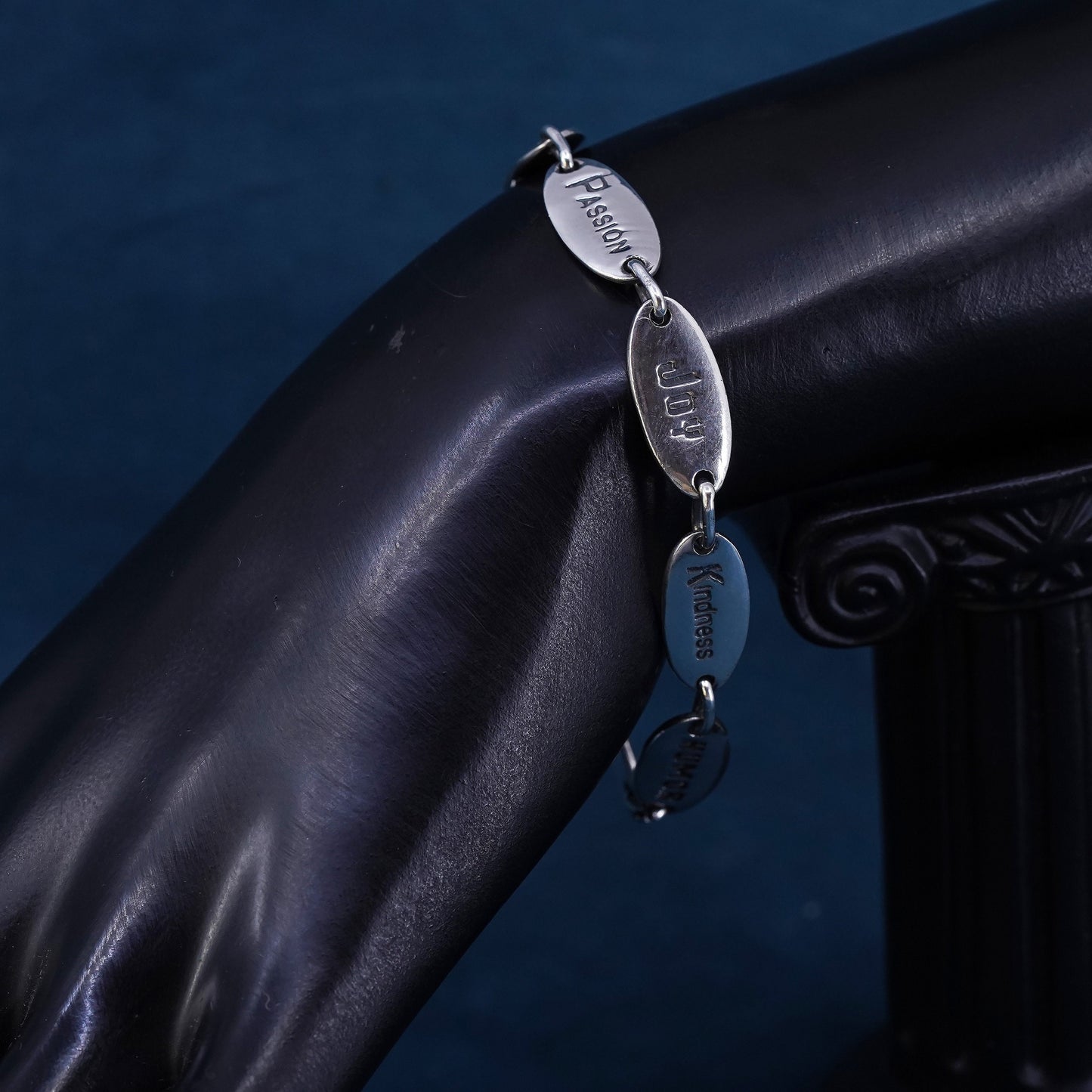 7.5", LHHF Sterling silver bracelet, 925 heart chain embossed “loyalty passion
