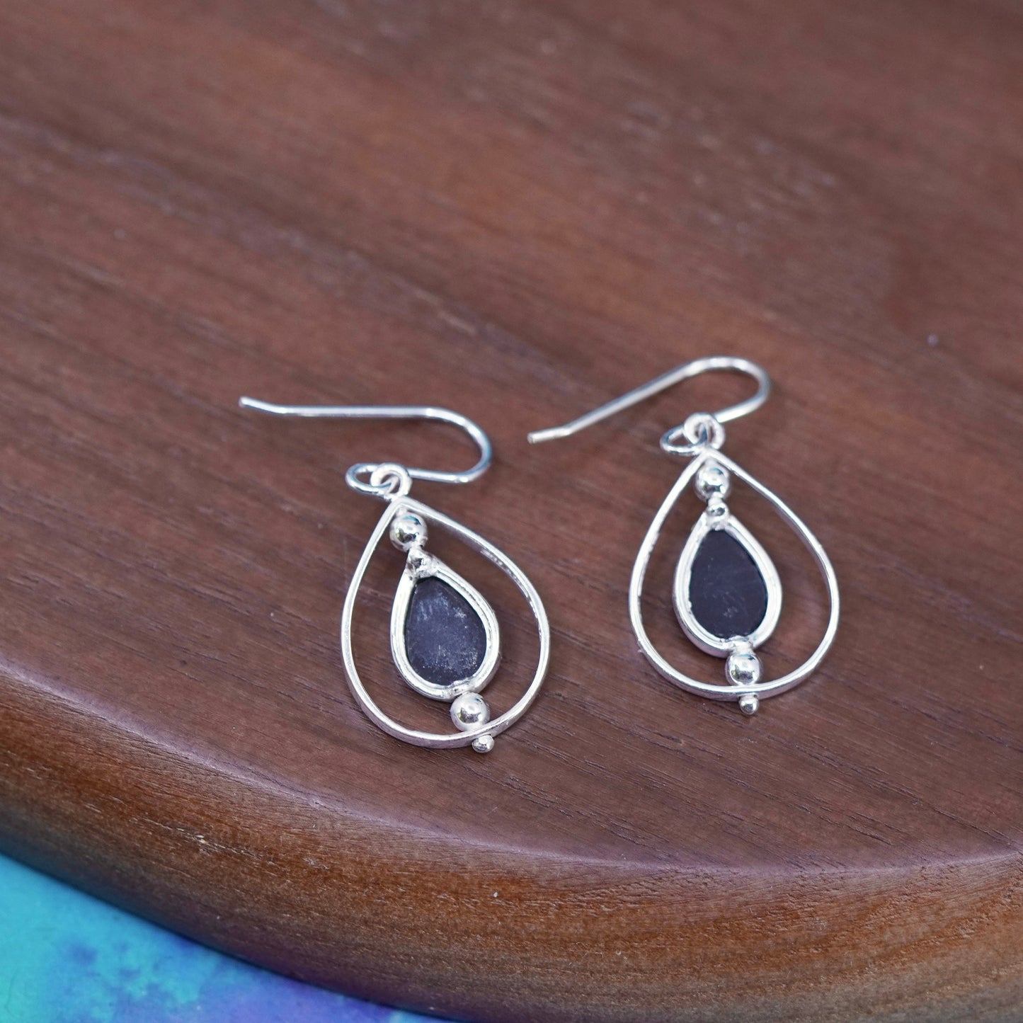 Vintage Sterling 925 silver handmade teardrop earrings with onyx inlay