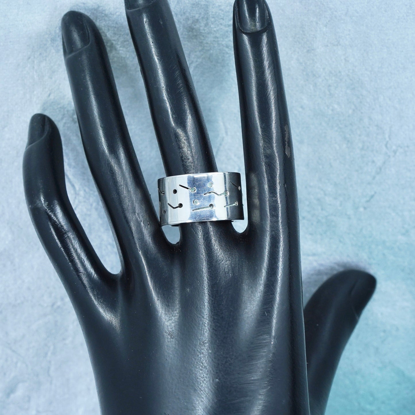 Size 7.5, southwestern Sterling 925 silver wedding ring star shooting star band
