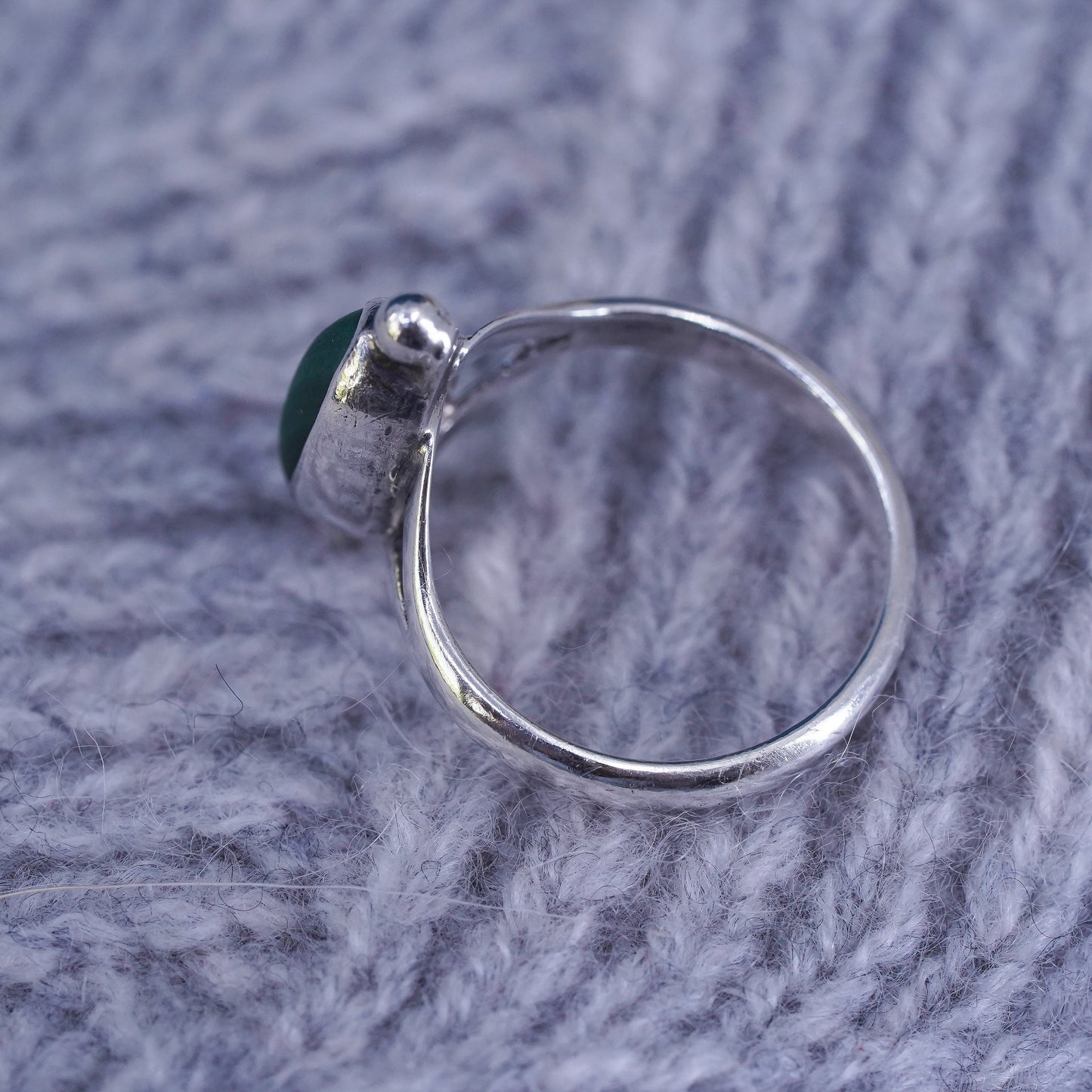 Size 4.25, Native American Anthony Honahnie Sterling 925 silver ring malachite