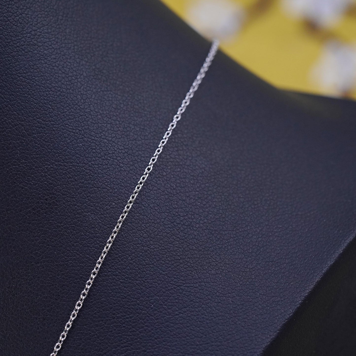 18", 1mm, vintage Sterling silver necklace, Italy 925 circle chain