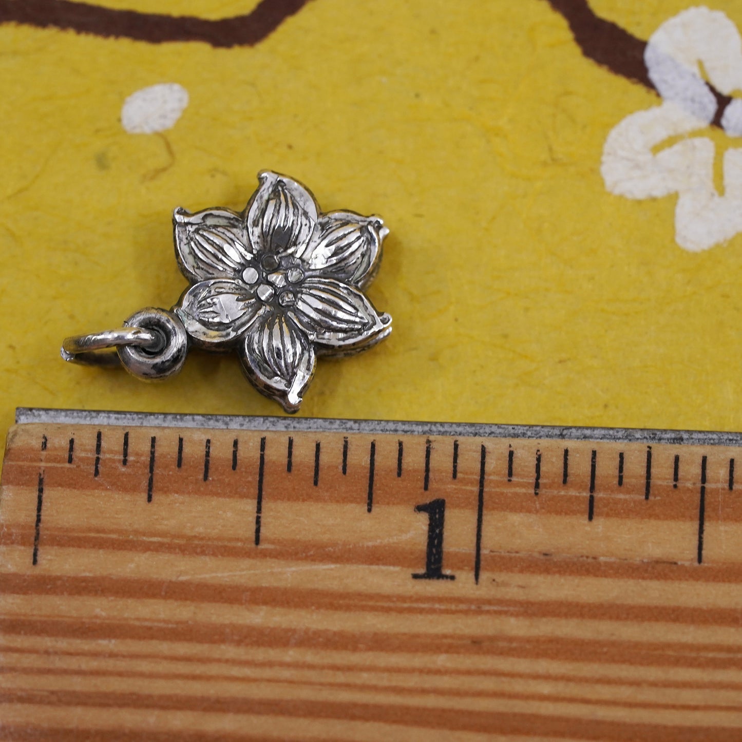 Vintage Sterling silver pendant, 925 flower charm with Jesus and Virgin Mary