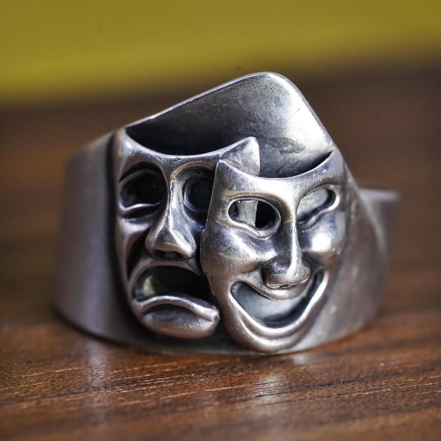 Size 6, Vintage 925 Sterling Silver Comedy Tragedy Mask Ring Theater Drama Band