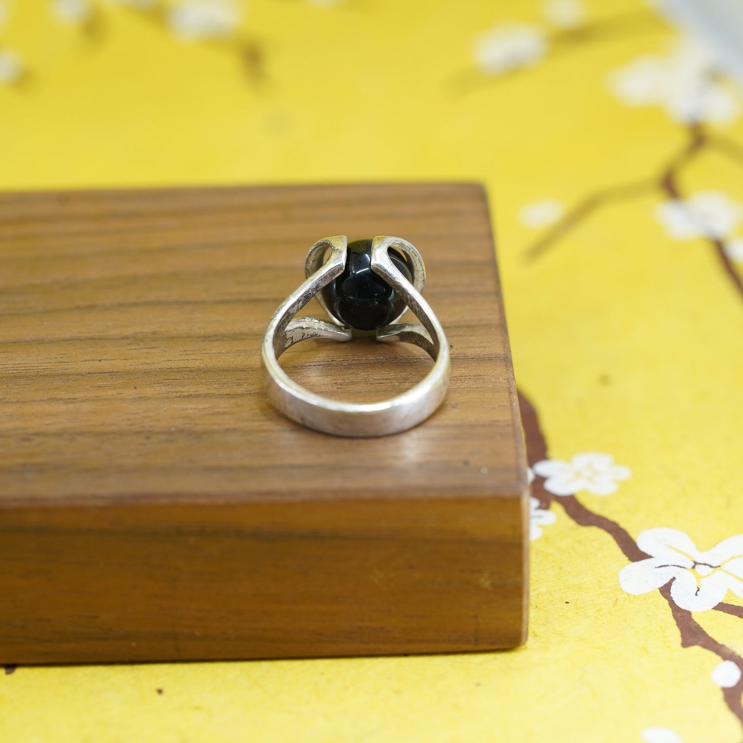 Size 7.25, vintage Sterling 925 silver interchangeable ring with onyx