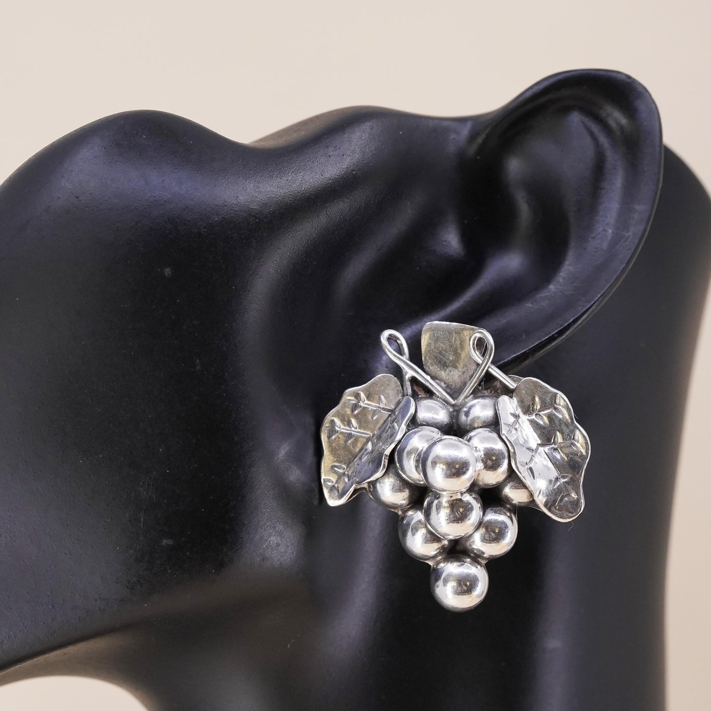 Vintage Mexican sterling silver handmade single earring, 925 silver grape clip on