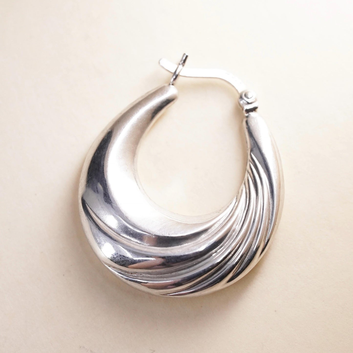 1", Vintage sterling silver loop single earring, fashion ribbed primitive hoop