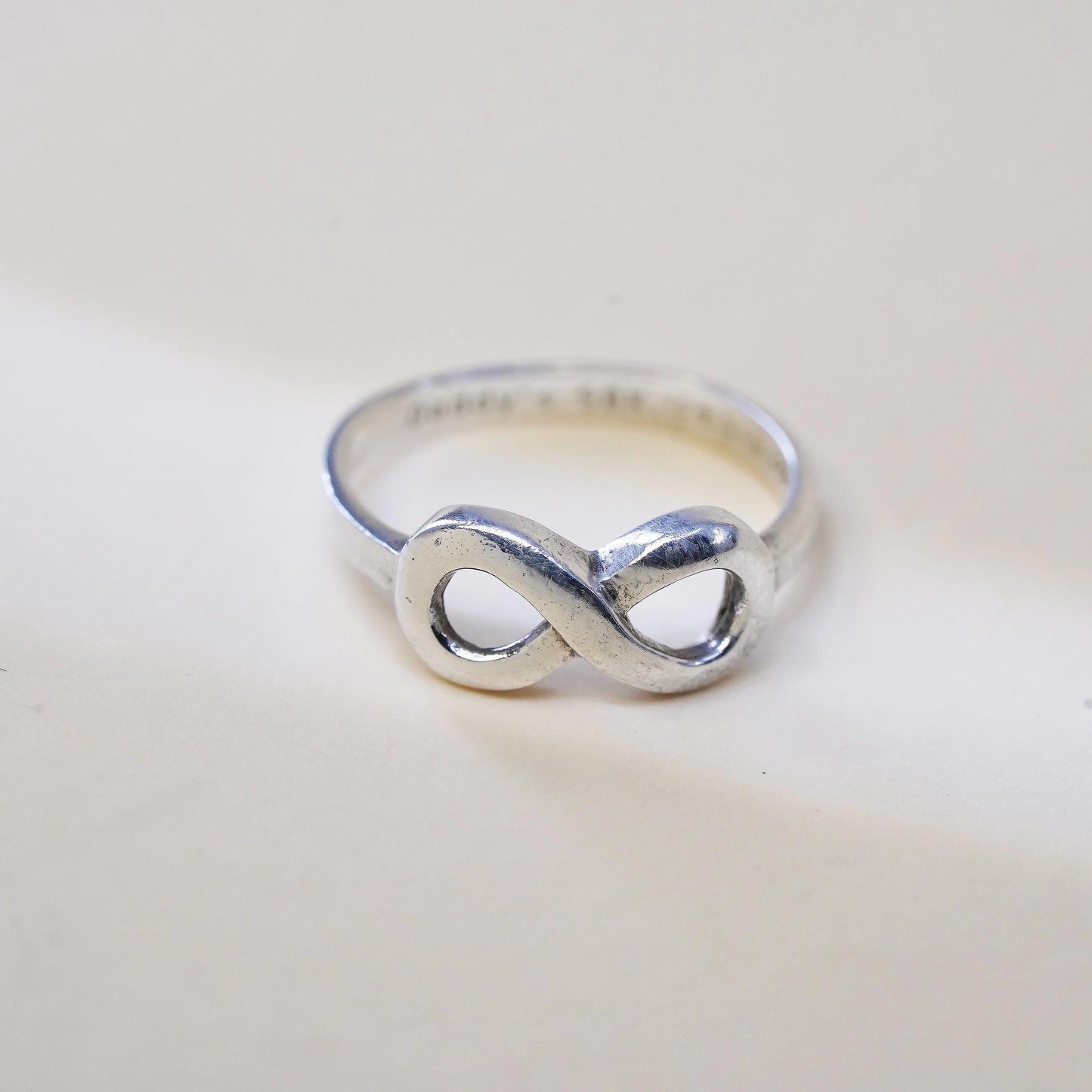 Size 5.25, VTG Sterling silver handmade ring, stackable 925 infinity loop band